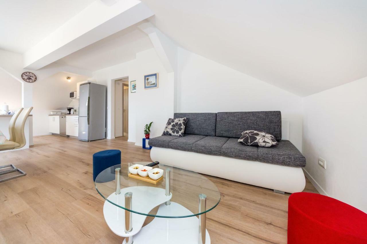 Apartman Iva Zara Bagian luar foto