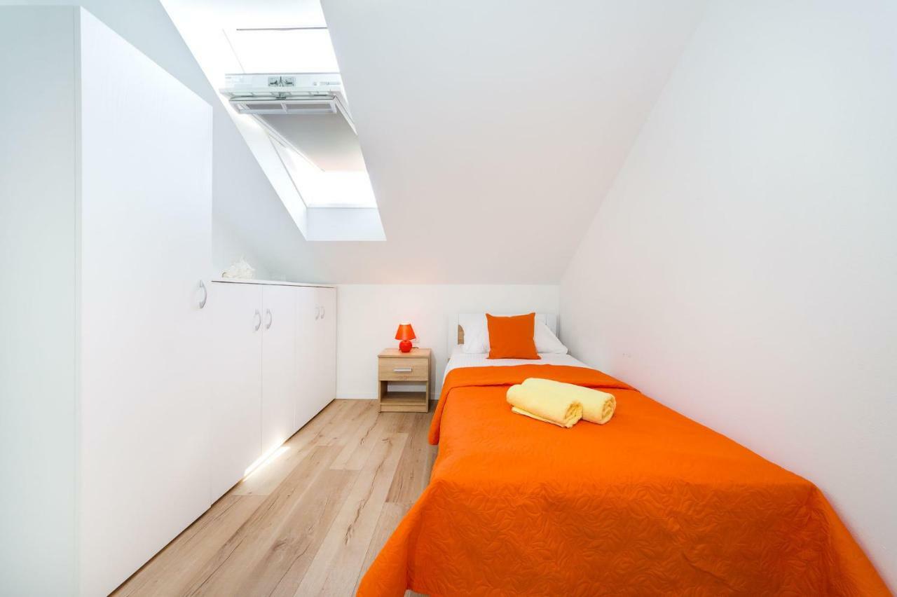 Apartman Iva Zara Bagian luar foto