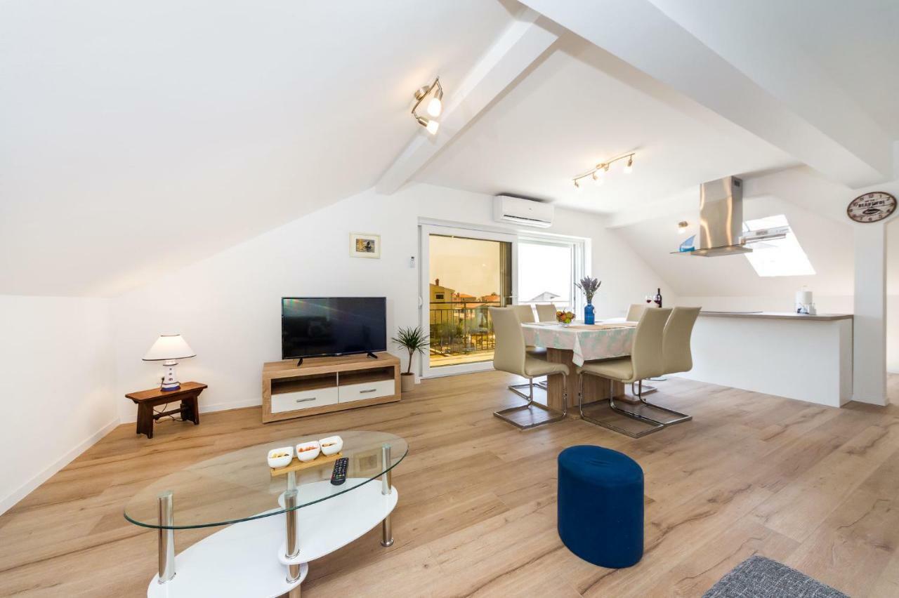 Apartman Iva Zara Bagian luar foto
