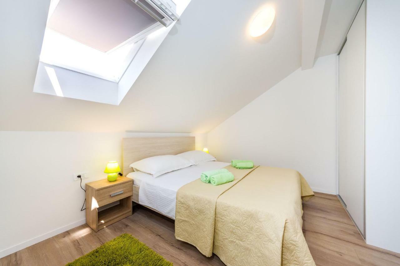 Apartman Iva Zara Bagian luar foto